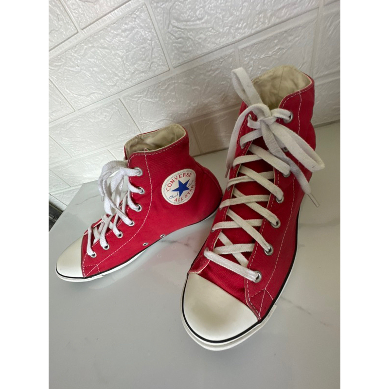 รองเท้ากีฬา CONVERSE หุ้มข้อ ส้นบาง หายาก สีแดง ขนาด US 8 UK 6.5 EUR 40.5 CM 26 (เบอร์ 40)