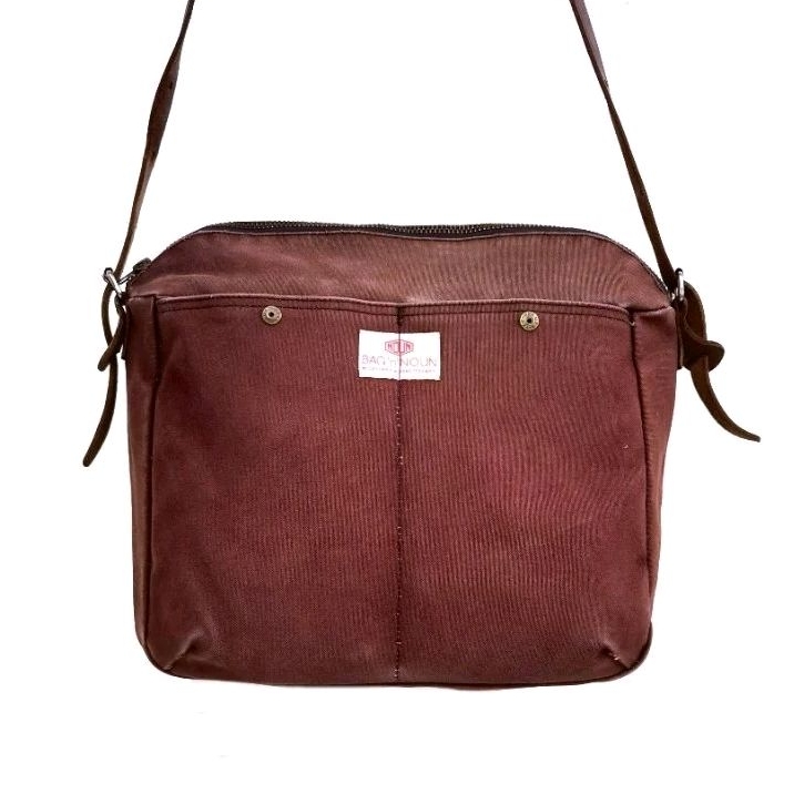 Bag n Noun กระเป๋าหนังแท้  สะพายครอสบอดี้ กระเป๋ามือสอง กระเป๋าผ้า สีน้ำตาล brown canvas saddle bag 