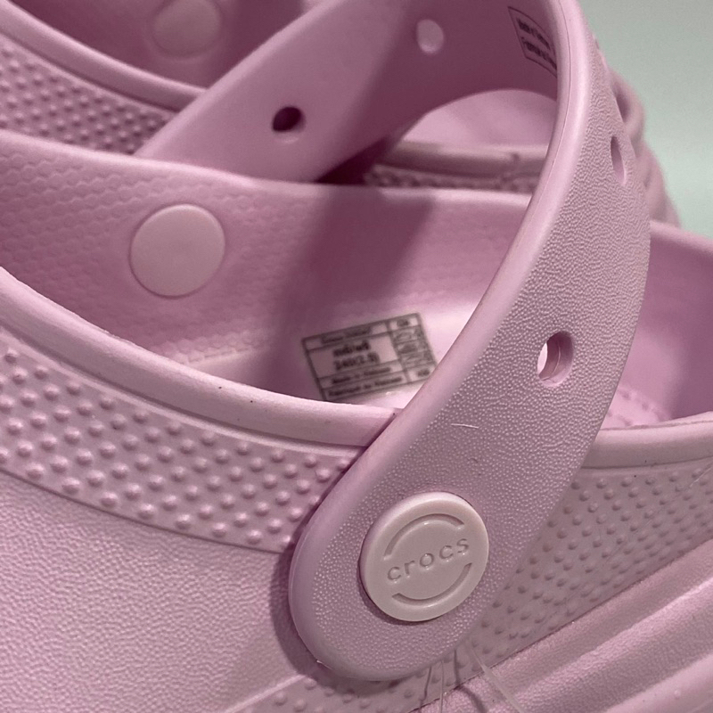 CROCS Stomp Clog รองเท้าลำลองผู้ใหญ่ 209347-2Y2 พร้อมส่งในไทย