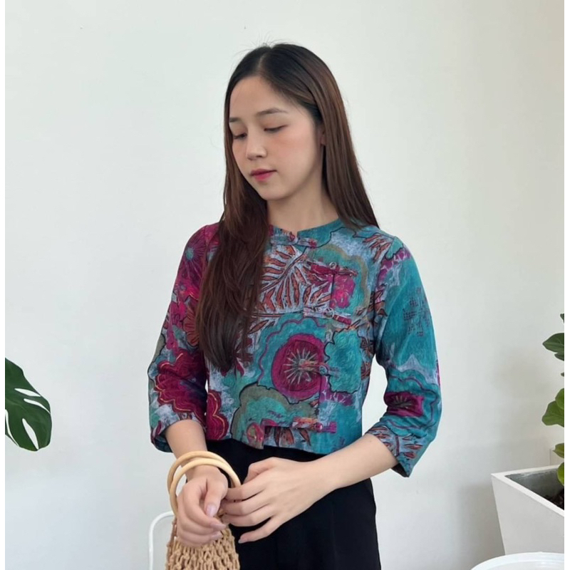 เสื้อพื้นเมืองแขนสามส่วน ผ้าฝ้ายพิมพ์ลาย คอกลมกระดุมจีน