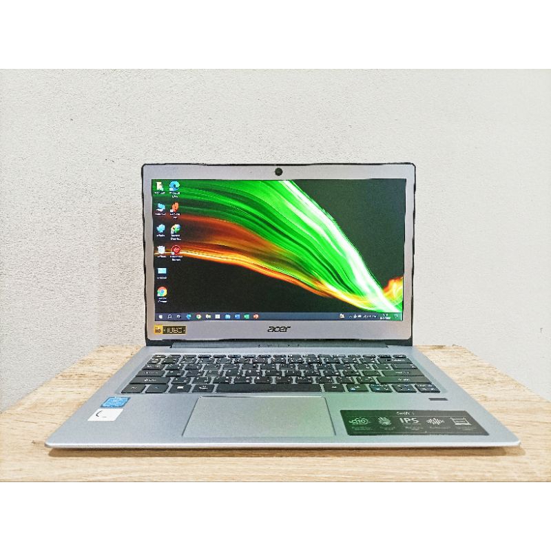 Acer Swift 1 Pentium N4200 เครื่องบางเบา ทำงานลื่นๆ จอ 13.3 นิ้ว Full HD