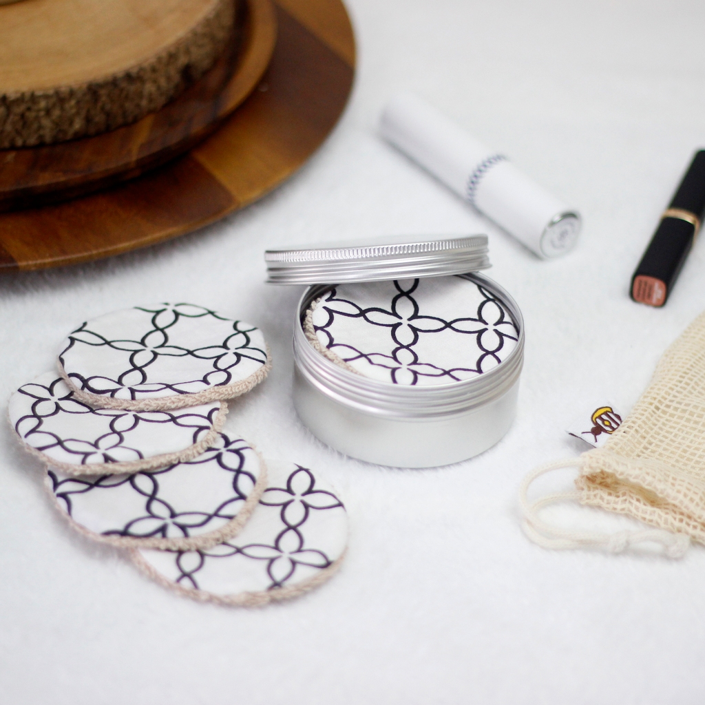 SuperBee - Reusable Cotton Rounds - 10-Pack  เซ็ต 10 ชิ้น สำลีเช็ดหน้าแบบซักได้ พร้อมถุงซักผ้าตาข่าย
