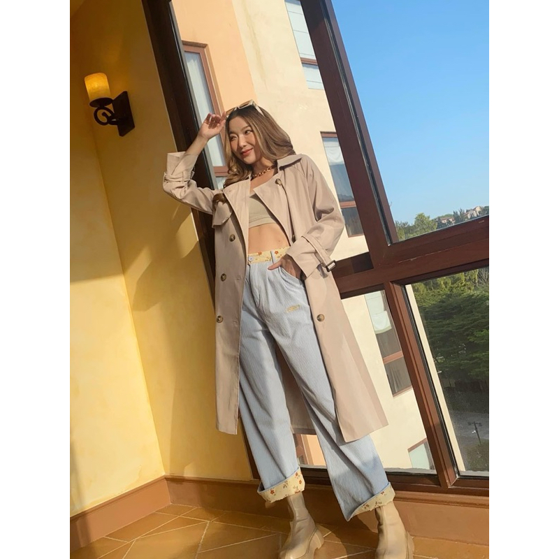 🆕ของใหม่ซักเก็บ Kalisa brand กางเกงขายาวผ้าลูกฟูกทรงขากระบอกแต่งขอบลายดอกไม้สีฟ้า size 25