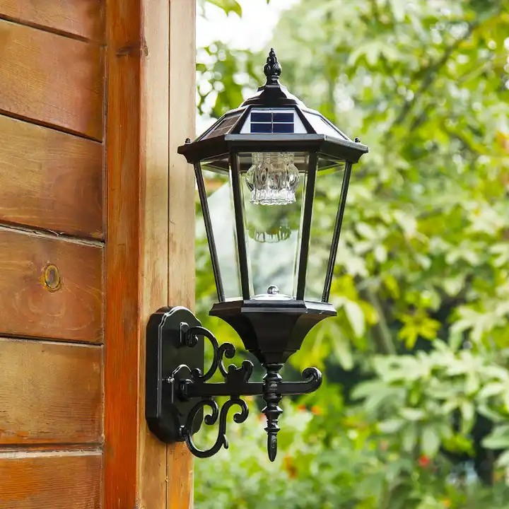 ไฟโซล่าเซลล์ติดผนัง โคมไฟโซล่าเซลล์ LED เปิด-ปิด อัตโนมัติ เปลี่ยนแสงได้ 2แสง อลูมิเนียมแข็งแรง ไร้สนิม
