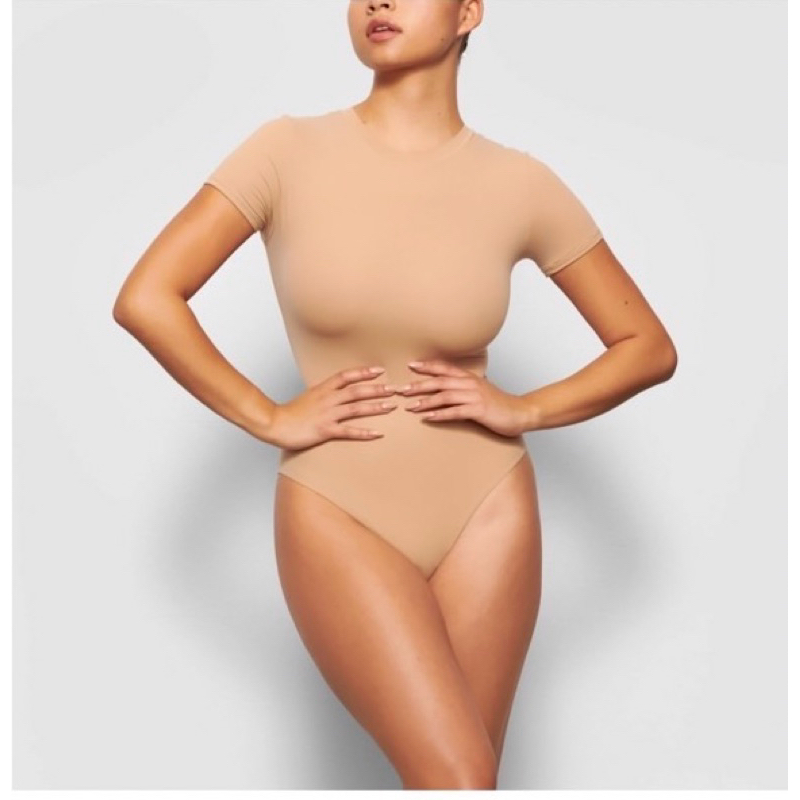 skims - t-shirt bodysuit พร้อมส่ง