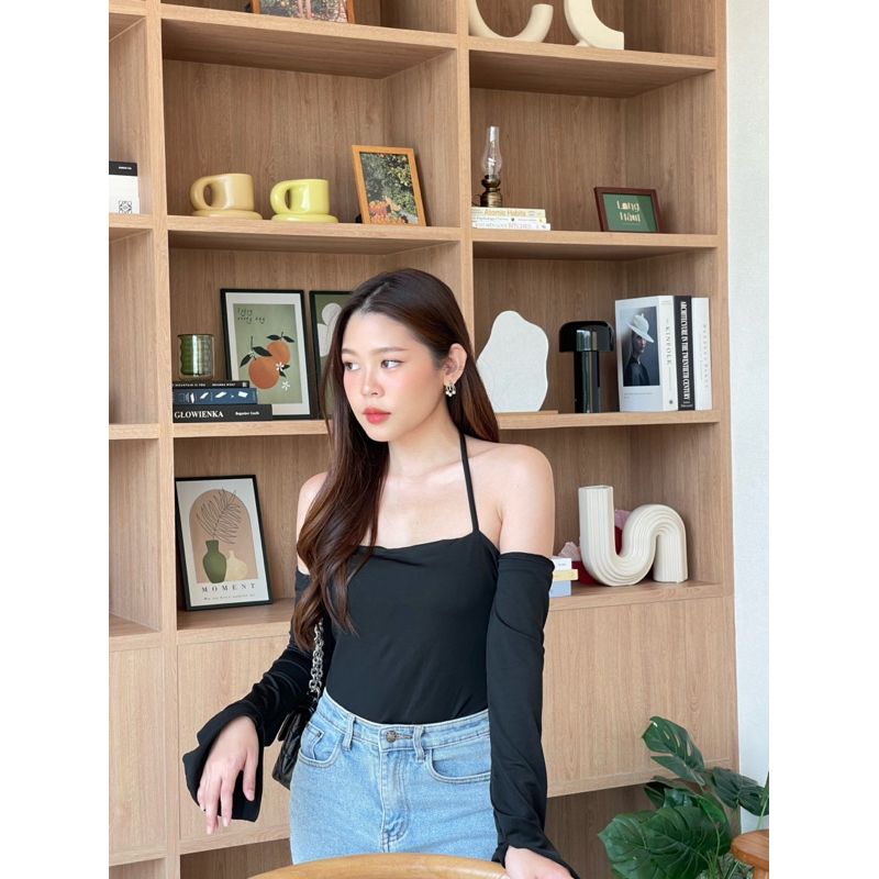 TERRA TOP เสื้อคล้องคอแขนกระดิ่ง ผู้ดีสุดๆ