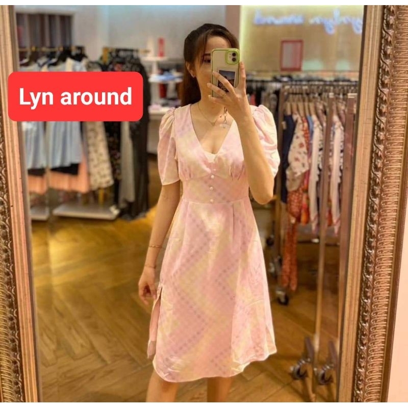 Lyn around  dress new (S/M )