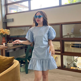 Wendy Dress มินิเดรสแขนตุ๊กตาแต่งชายระบายรอบตัว