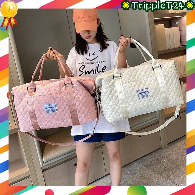✳️พร้อมส่ง กระเป๋าทรงใหญ่ แนวสปอร์ตทรงยาว เสียบล้อลากได้ จุเยอะ ใส่ของหรือเสื้อผ้าได้ ผ้าบุตารางสวย เนื้อผ้านุ่มเบา
