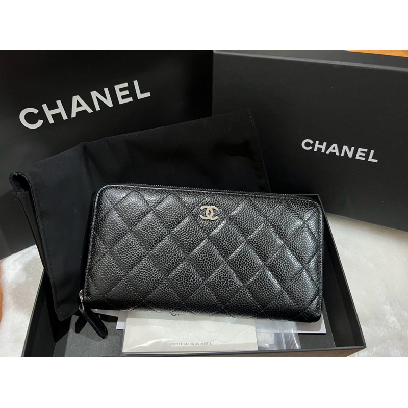 Used Chanel Zippy Wallet holo 29 กระเป๋าสตางค์ชาแนล ใช้น้อยมาก fullset เว้นใบเสร็จค่ะ