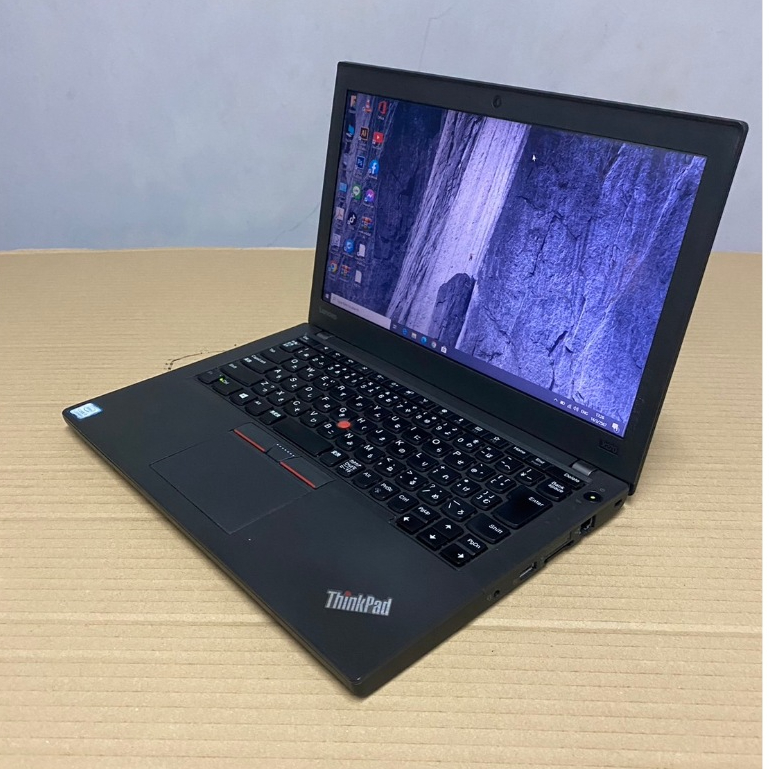 โน๊ตบุ๊คมือสอง Notebook Lenovo X270 Core i3gen7(RAM:8GB/M2 SSD:256GB) ขนาด13.3 นิ้ว