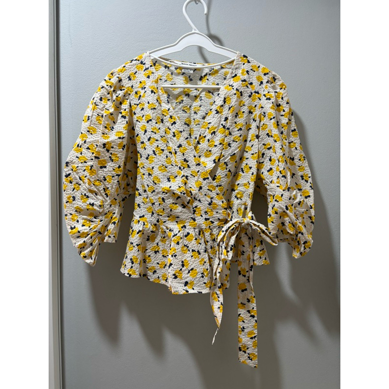 [Secondhand]•Urban Revivo• Floral Crossover Top #Size M #Yellow