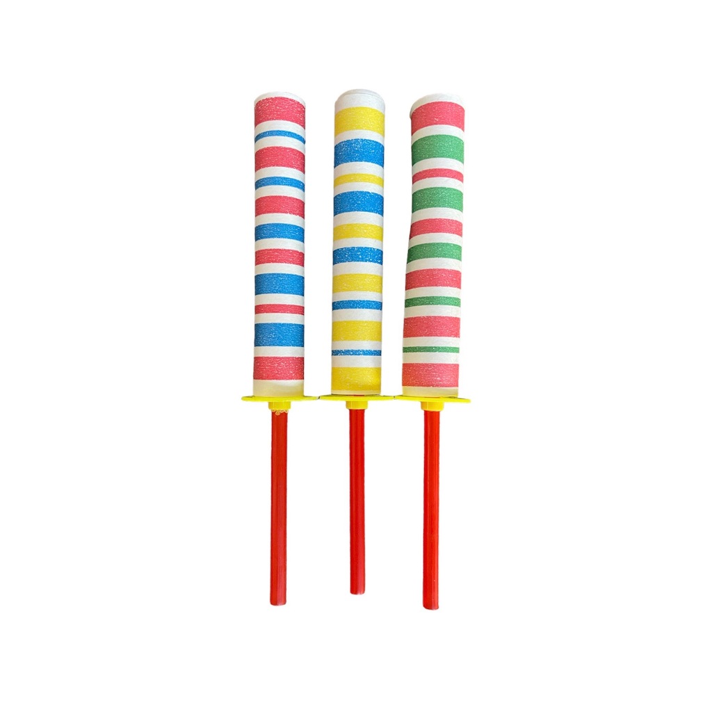 ของเล่น กระบองสบัด ความยาว 17ซม. (ราคา 100บาท ได้ 24ชิ้น) คละสี