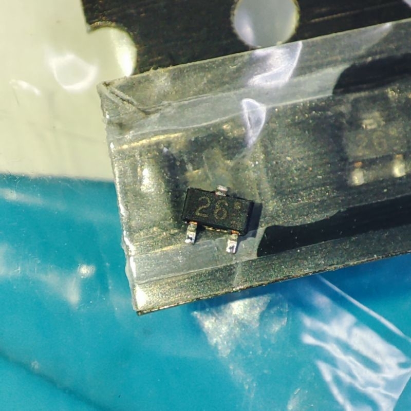 10 ชิ้น DTC144EUA, DTC144EE, แทน UN9213 8C,( 26 ) SOT 323,SOT 523 NPN Transistor