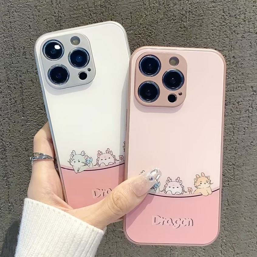 สำหรับ iPhone 13 12 14 11 15 Pro Max XR X Plus XS 6 7 การ์ตูนสามมังกรรูปแบบโลหะกรณีโทรศัพท์แก้วเคสไอโฟนคู่น่ารักเคส