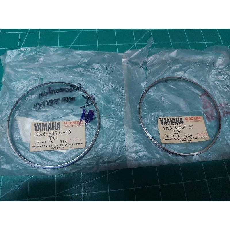 แหวนรองขอบเรือนไมล์-วัดรอบ Yamaha DT125MX-DT175MX ของแท้ญี่ปุ่นใหม่เก่าเก็บสวยๆไร้ตำหนิ 2 อันตามรูป