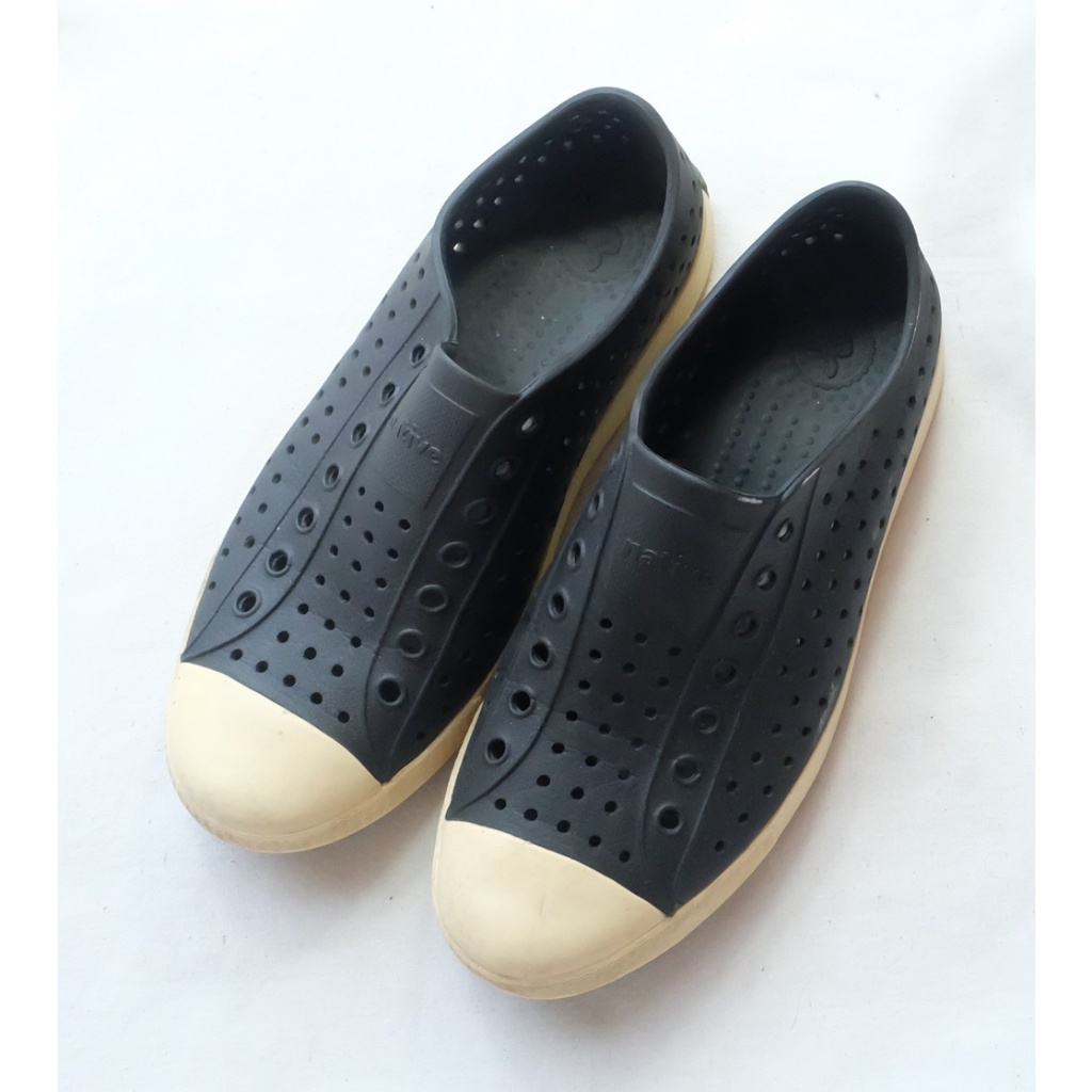 Native Shoes Jefferson Size 40EU สีดำ/ขาว มือสอง ของแท้