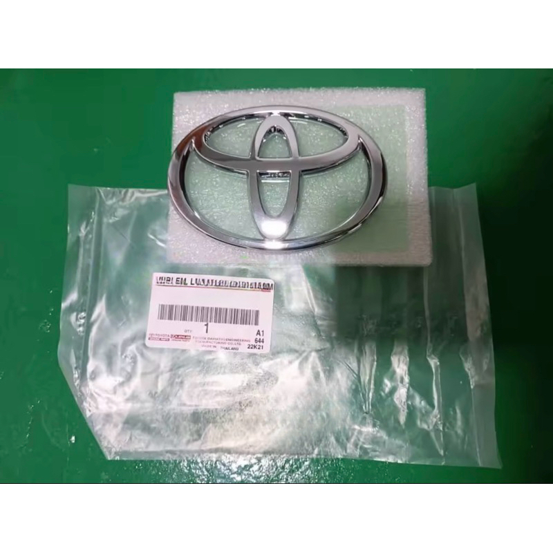 📌แท้ศูนย์ โลโก้ TOYOTA  ติดฝาท้าย VIOS 2003-2006 ขนาด 11x7.5cm (UYU-75431-0D031)