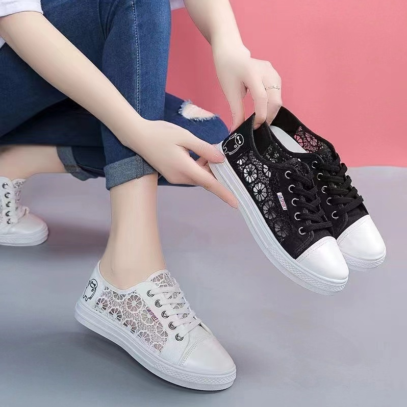 ฤดูร้อนรองเท้าสีขาวผ้าใบNO.M005.ลูกไม้ระบายอากาศ รองเท้ากลวงแบนนักเรียนรองเท้าตาข่ายลูกไม้ป่าวิ่งรองเท้าผู้หญิง พร้อมส่ง