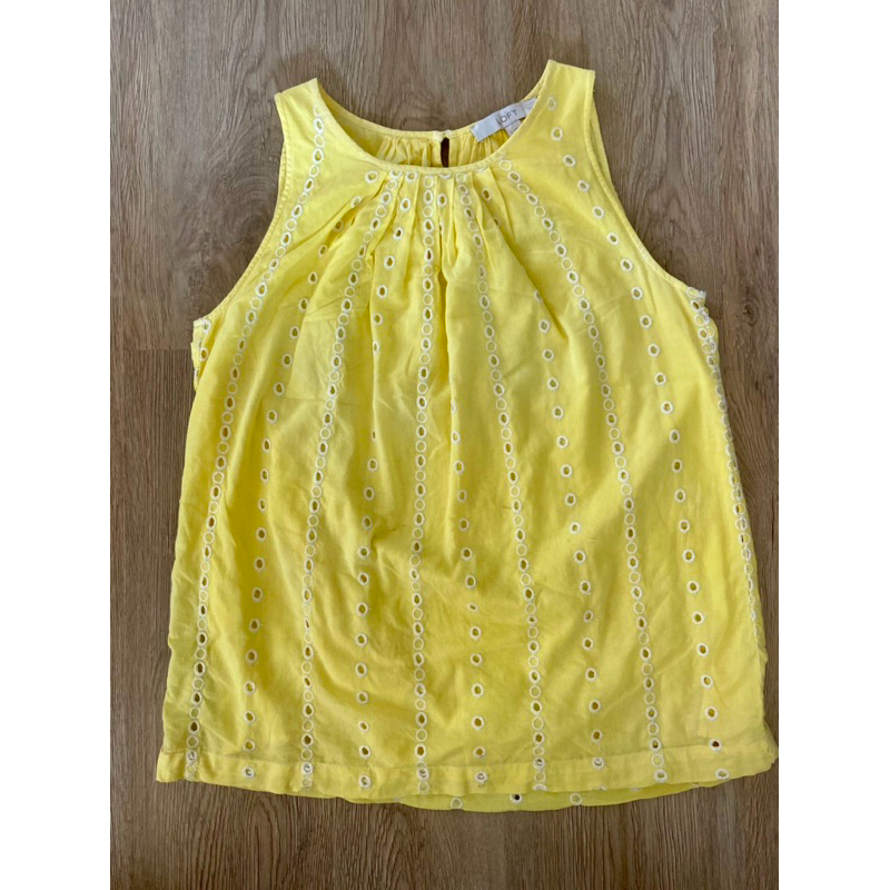 เสื้อกล้ามแขนกุดผู้หญิงสีเหลืองพาสเทล แบรนด์ ‘ANN Taylor Loft’ รอบอก:39 นิ้ว งานมือสอง สภาพดี