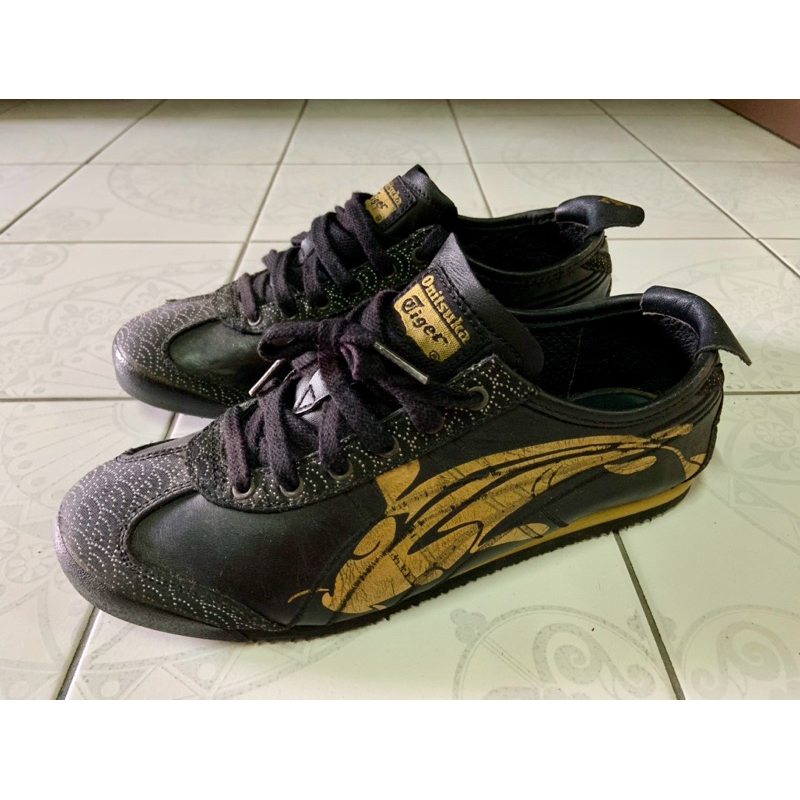 รองเท้า โอนิซึกะ onitsuka tiger ของแท้