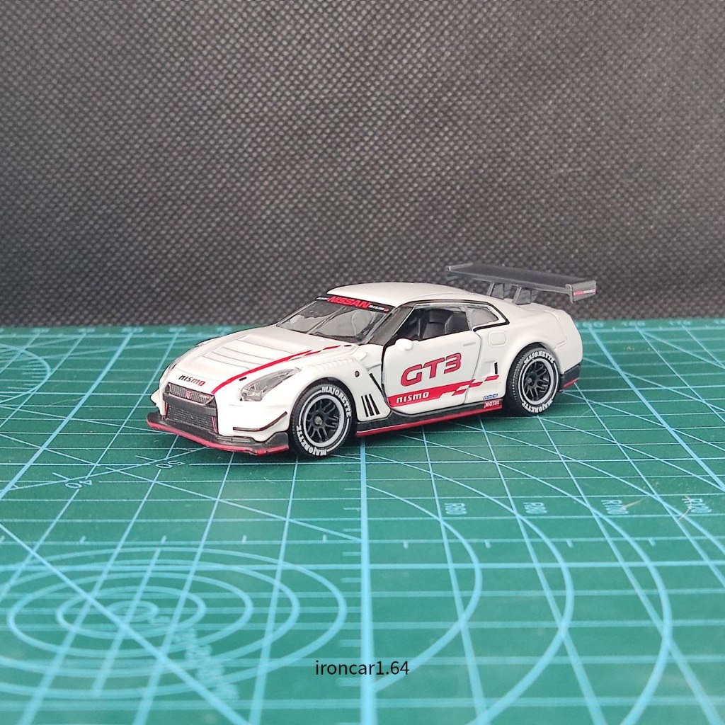 majorette nissan gtr r35 nismo GT3 สีขาว หายาก