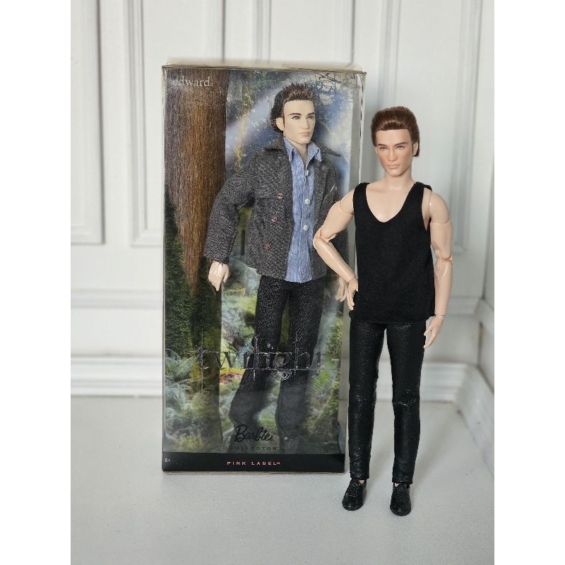 ตุ๊กตา Twilight Saga Breaking Dawn Part One Vampire Edward Cullen Ken Doll 2009