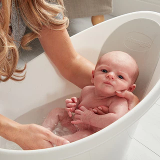 Shnuggle Baby Bath อ่างอาบน้ำสำหรับเด็กแรกเกิด ( ไม่รวมขาตั้งอ่าง )