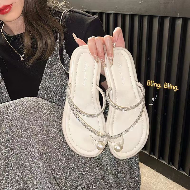 🔥 35-40 รองเท้าแตะส้นแบนสีขาวเวอร์ชั่นเกาหลีย้อนยุคเรียบง่ายลำลองสีทึบ rhinestone โบว์หนึ่งคำกับรองเท้าแตะโรมัน