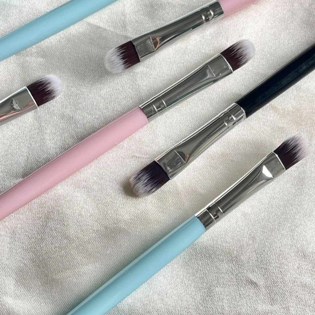 An cai na1-0006 แปรงอายแชโดว์ แปรงแต่งทาตา เบลนด์สีตา แปรงแต่งหน้า คัดเบ้าตา ขนแน่นนุ่ม เกลี่ยง่าย ไม่บาดผิว