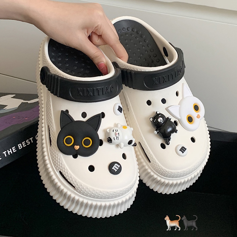 Luckkyshoes ส่งไวมากจ้า รองเท้าโตแฟชั่น รุ่นนี้ใครสายสีทูโทนห้ามพลาดเลย มีให้เลือก 4 สี ทำจากวัสดุคุณภาพดี พื้นนิ่มยางนุ