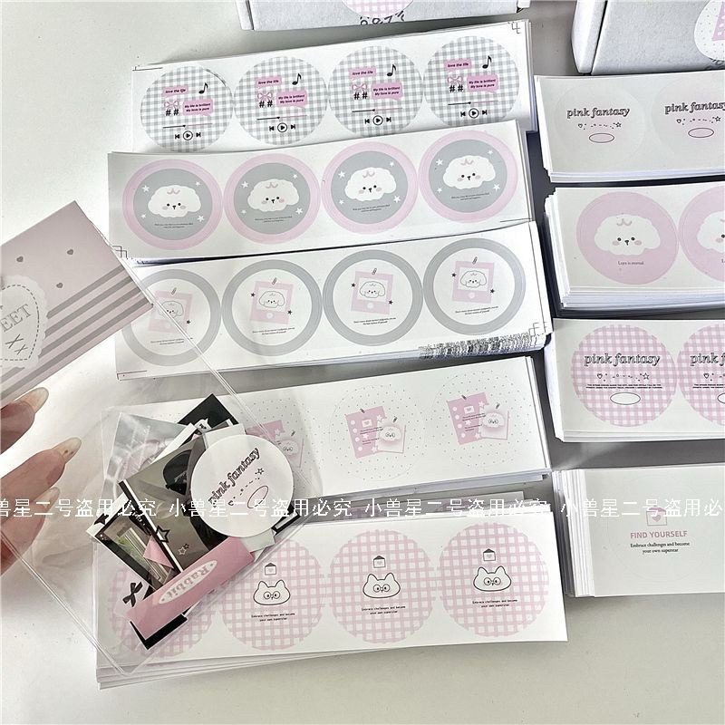 พร้อมส่ง!สติ๊กเกอร์ซีล ลายน้องหมา แพค20ชิ้น คละลาย วงกลม ขนาด4cm น่ารักมาก โทนสีชมพู ขาว แพคการ์ด