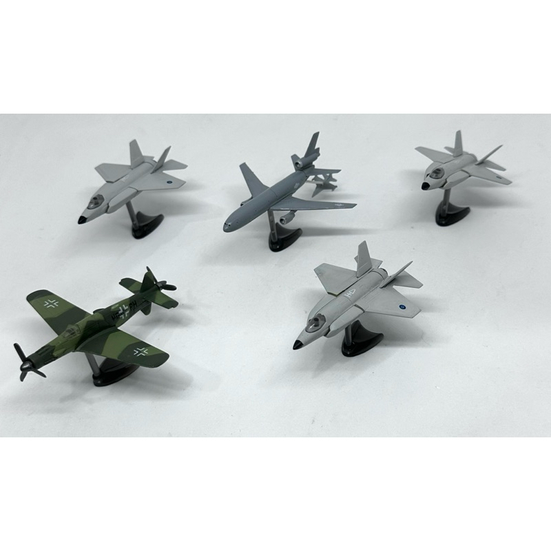 โมเดลเครื่องบิน Choco Egg Mini Model Aircraft