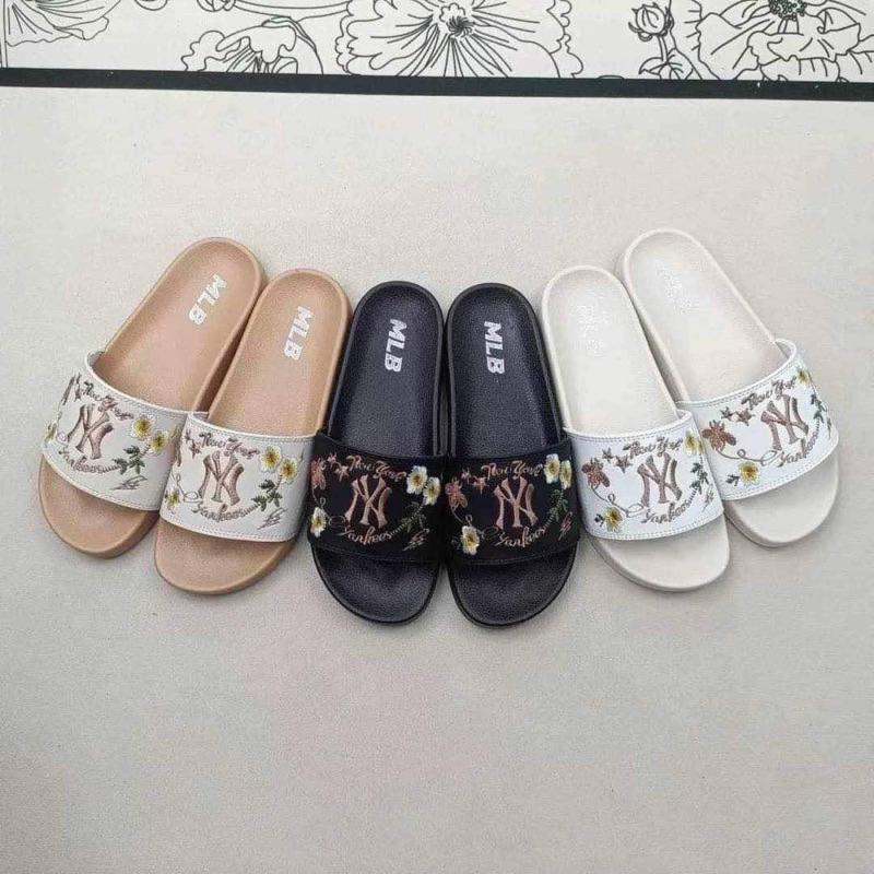 รองเท้าแตะ MLB งานปัก