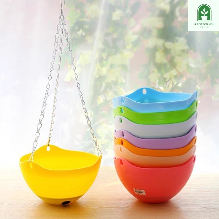 กระถางแขวนได้ มี 2ขนาดให้เลือก อุปกรณ์พร้อมโซ่ สีสันสดใส ตกแต่งบ้าน บ้านและสวน DL-1/DL-2