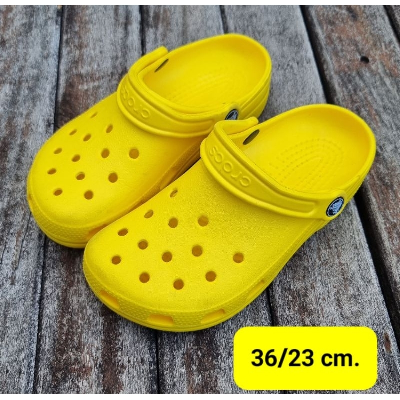 Crocs รองเท้ามือสองเด็กโต