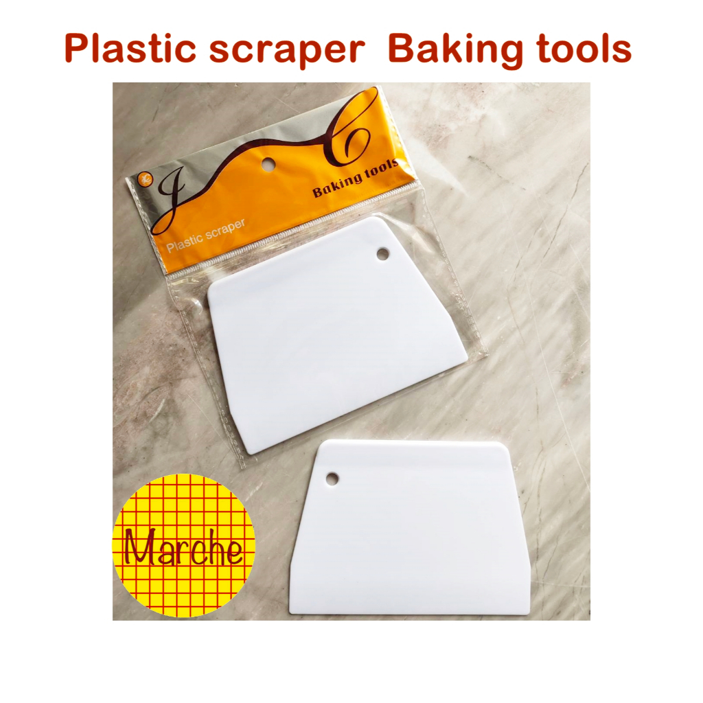 ที่ตัดแป้งโดว์ แผ่นปาดครีม หน้าเค้ก Plastic Dough Scraper
