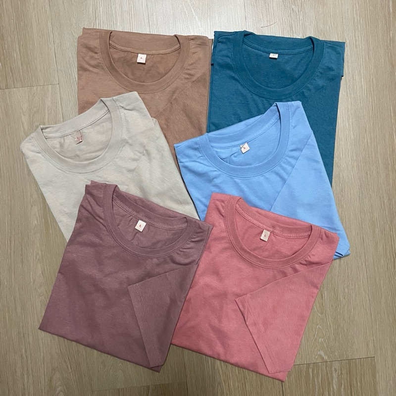สีใหม่ เสื้อยืดเปล่า ยับยาก รีดง่าย แห้งไว ไม่อมเหงื่อ สีสวย ใส่สบาย มีเก็บเงินปลายทาง