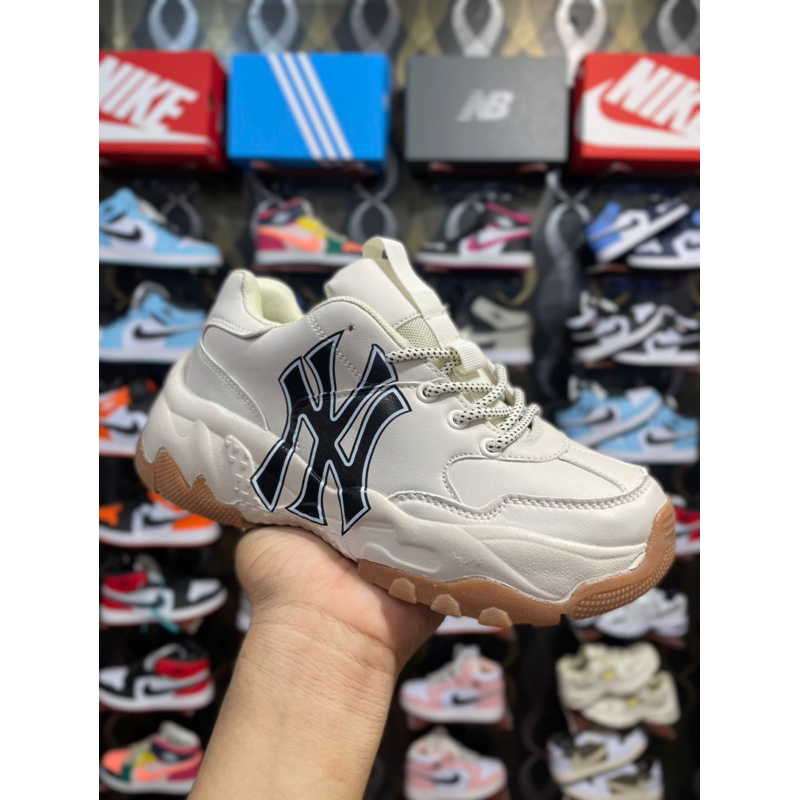 รองเท้าใส่เที่ยว MLB มาใหม่ มีไซด์37ถึง 43 พร้อมส่ง