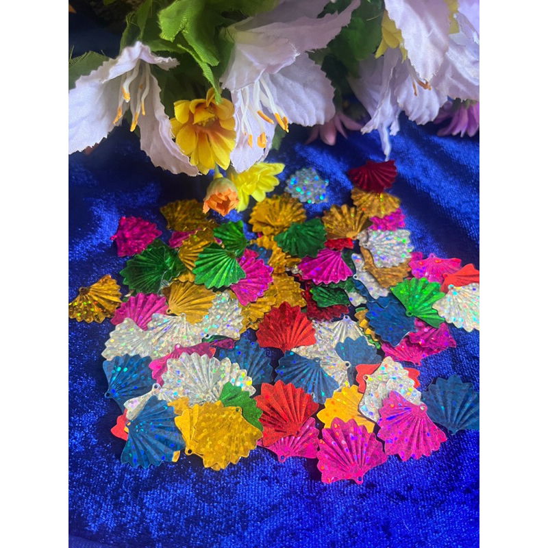 เลื่อมพัดเล็ก คละสี เงิน ทอง ขนาด 2 เซน 100 ชิ้น