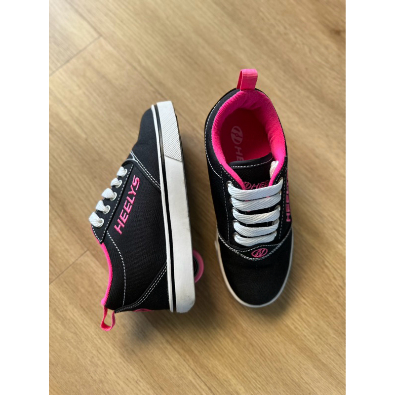 HEELYS รองเท้ามีล้อ มือสอง ชนิด 1 ล้อ รุ่น Pro 20 สี Black/Pink