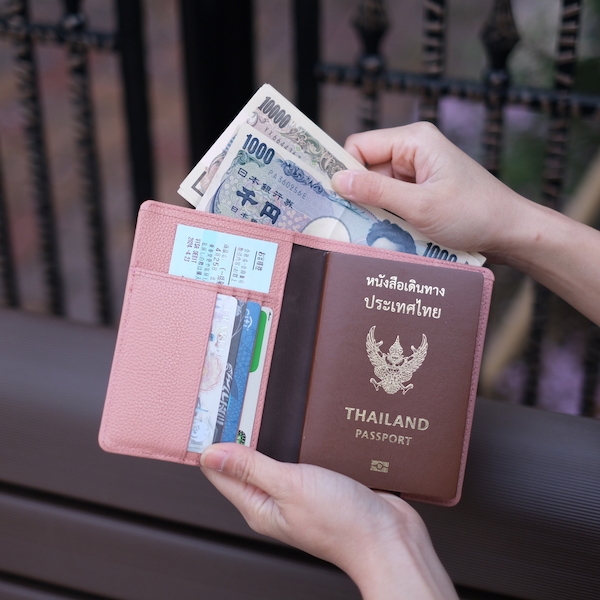 ❤️สีใหม่พร้อมส่ง ที่ใส่พาสปอร์ตหนังวัวแท้ Passport Holder (Hatsukoi Leather Bag)