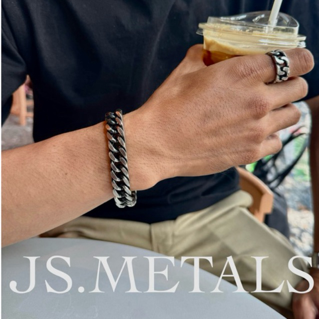 METALS สร้อยข้อมือเลส รุ่นขอบตรง  12 mm สีเลสดำเงา  สแตนเลส316L ไม่ลอก โดนน้ำได้ ใส่ได้ทุกวัน B01-03