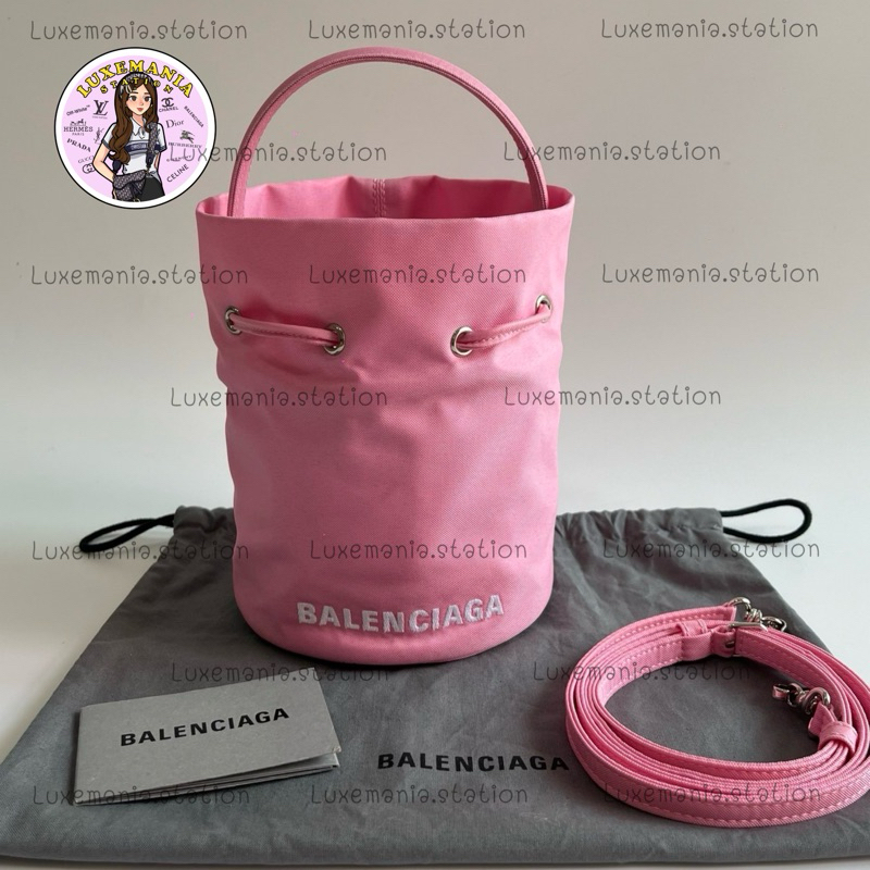 👜: New!! Balenciaga Bucket Pink Bag Size XS‼️ก่อนกดสั่งรบกวนทักมาเช็คสต๊อคก่อนนะคะ‼️