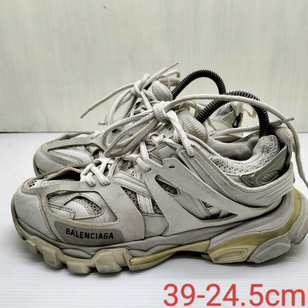 รองเท้าผ้าใบมือสองหญิง balenciaga track size 39-24.5 cm