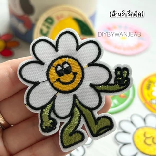 DIY ตัวรีดติดเสื้อผ้า กาวในตัว กระเป๋า รองเท้า หมวก รีดกับวัสดุที่เป็นผ้าได้หลากชนิดหรือนำไปเย็บ ปะผ้า ซ่อมรูบนเสื้อ
