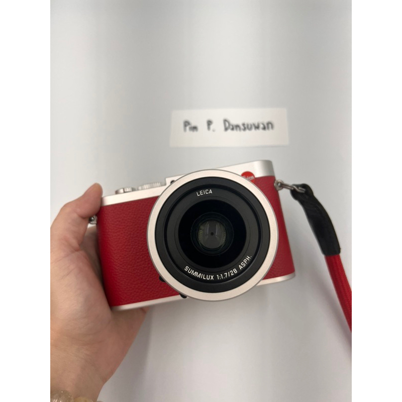ขายกล้อง Leica Q red silver limited edition มือสอง