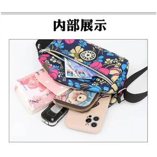 กระเป๋าสะพายข้าง ใส่โทรศัพท์ได้ มีลายดอกไม้ สวยๆ 2ซิป ยาว18*11*6