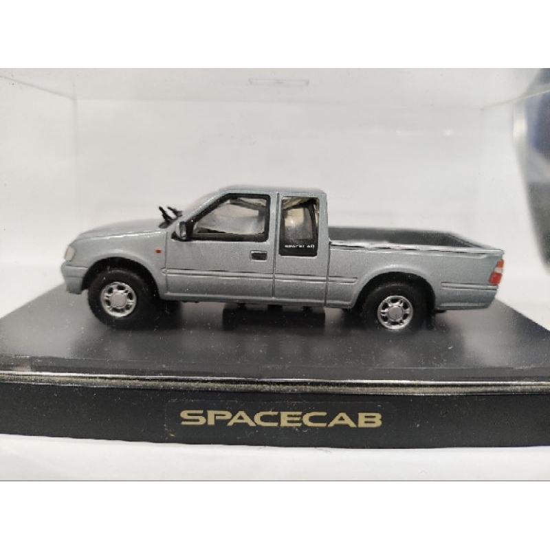 โมเดลรถกระบะ Isuzu Dragon Eye สเกล 1:43 มือสอง มีตำหนิ