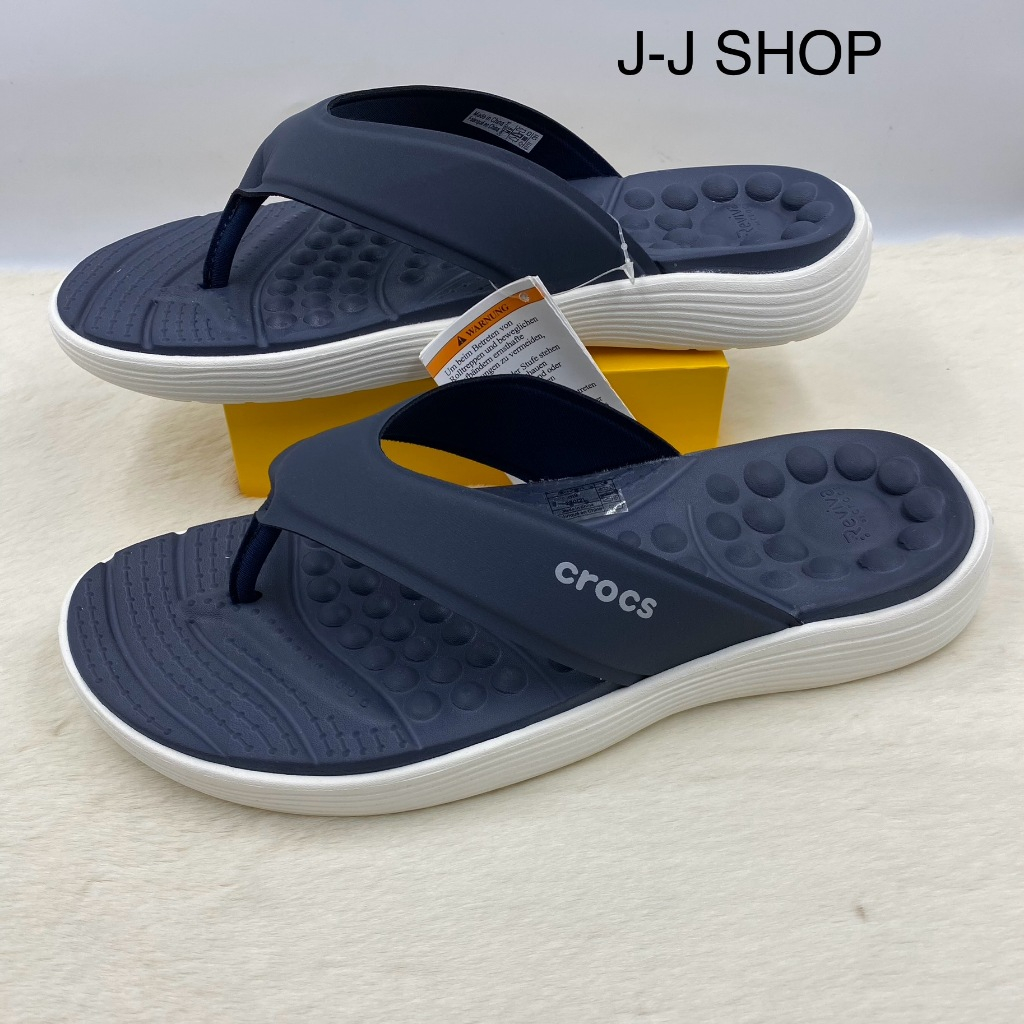 รองเท้าCrocs รุ่น Reviva แบบหูนีบสำหรับผู้ชายงานสวยดูดีทันสมัย เบานิ่มใส่สบายมีปุ่มนวดเท้าด้วย รับรองสินค้าตรงปกตามรูปคะ